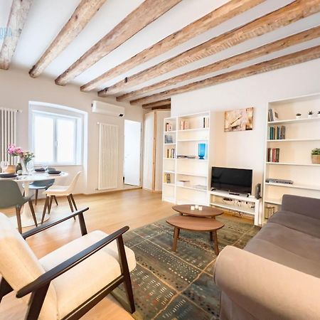 Mazzini 9 Tirabora Short Rent Lejlighed Trieste Eksteriør billede